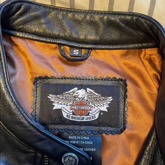 S.  Harley-Davidson Women's Black Leather Jacket with Silver Accents   LIKE NEW - Picture 3 of 13